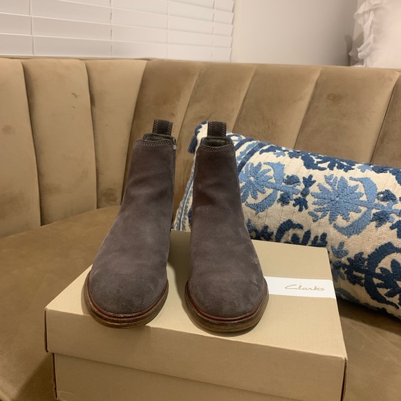 Clarks’ Grey Suede Boot - Picture 6 of 6